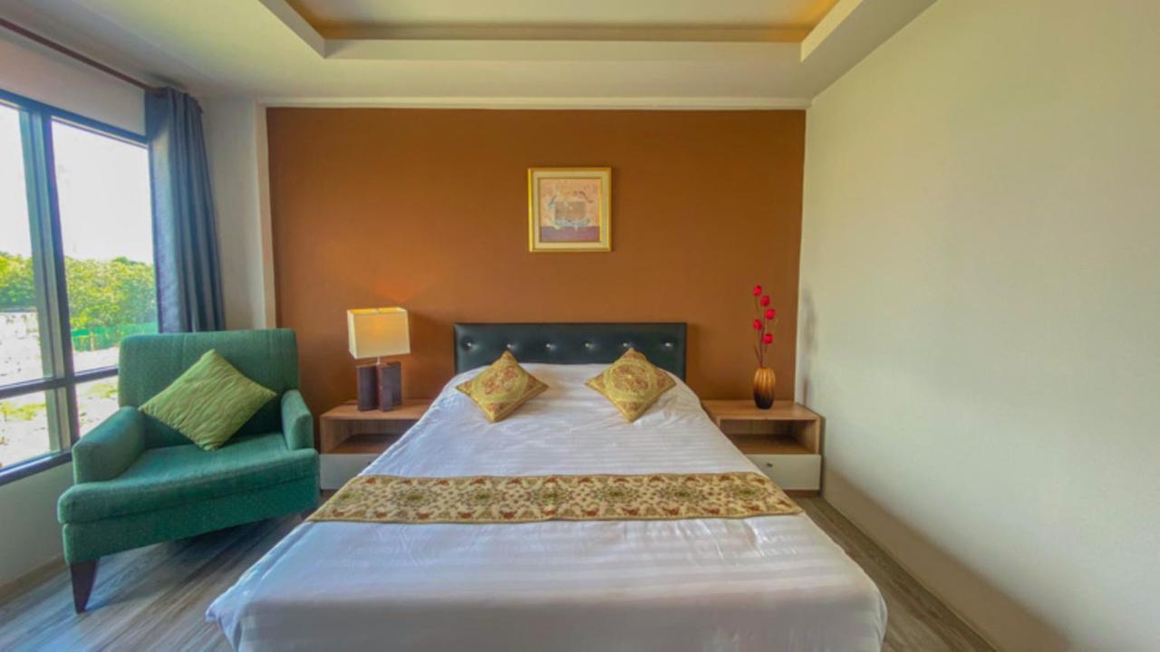 Hotel Plearnwan Deluxe Mansion Bangkok Zewnętrze zdjęcie